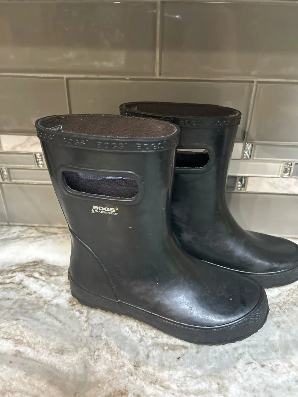 Bogs Kids Skipper Waterproof Rain/ Snow Boots Black Unisex Sz 2